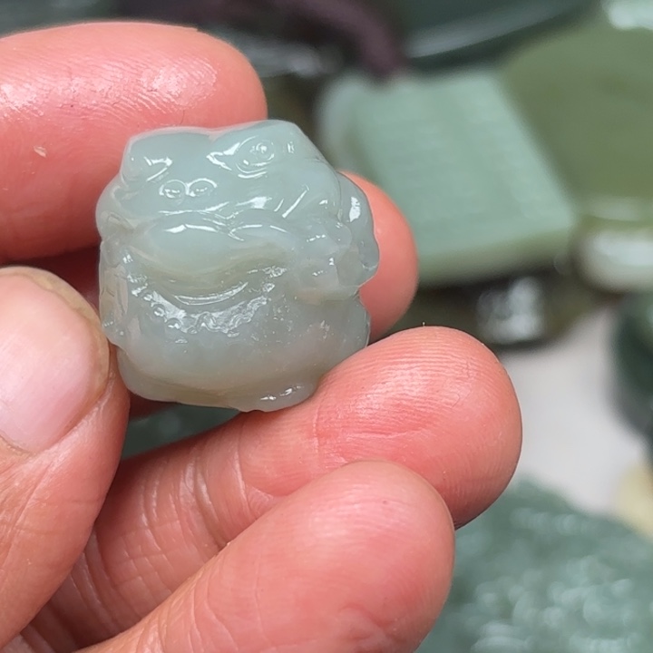 和田玉吊坠未镶嵌