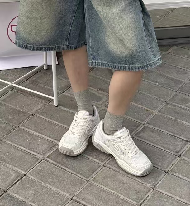 5868-12夏新款户外休闲透气网面轻便发泡吸磨底百搭系带运动女鞋