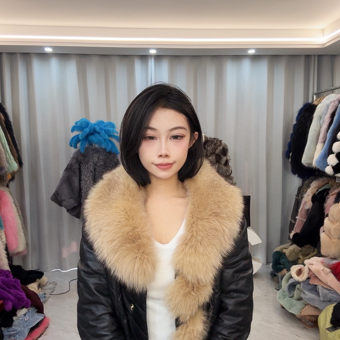 皮草外套不退不换
