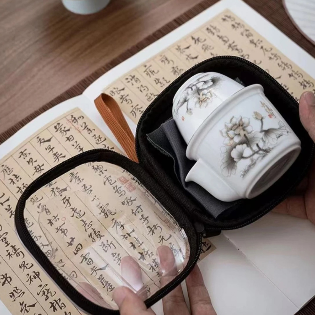 和气生财【手抓壶】 2杯旅行茶具