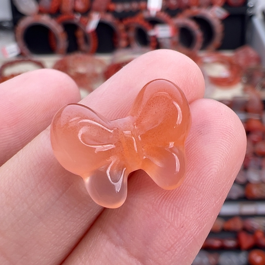 南红玛瑙未镶嵌颈饰蝴蝶结