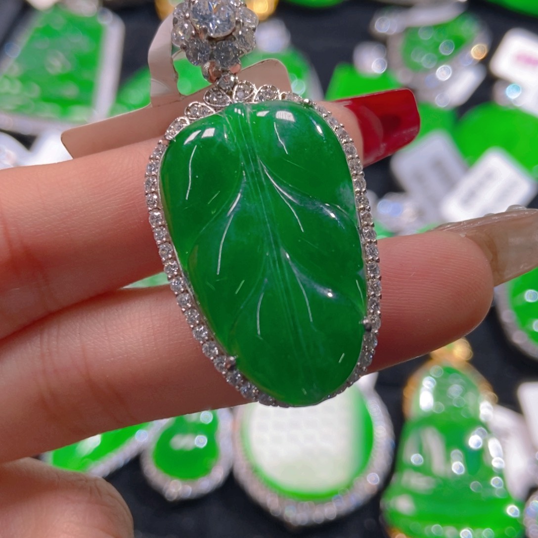 翡翠吊坠(不含链)未镶嵌