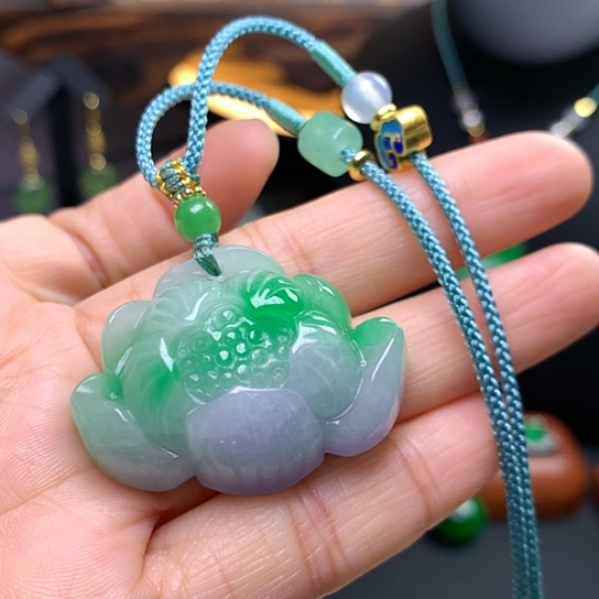 翡翠项链未镶嵌吊坠