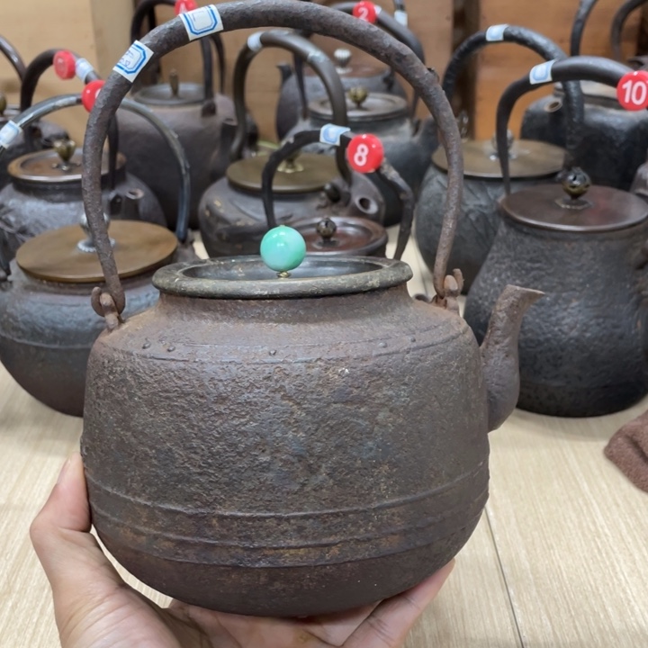 金龙堂盖身双款壶