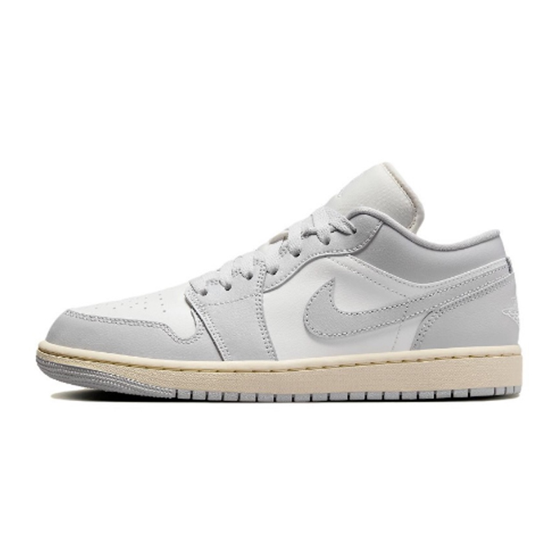 NIKE耐克女款WMNS AIR JORDAN 1 LOW乔丹实战篮球鞋DC0774-103