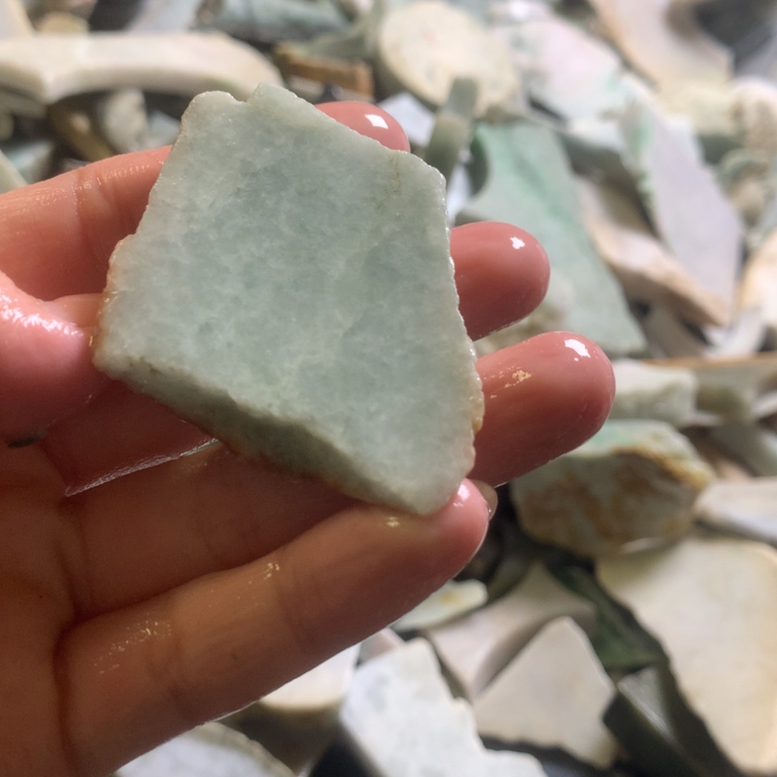 翡翠颈饰未镶嵌缅甸翡翠