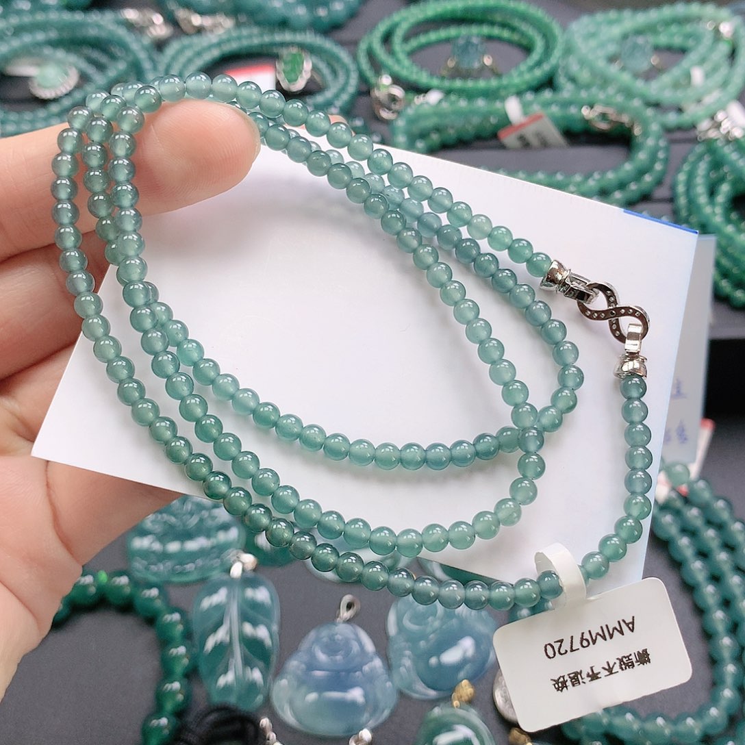 翡翠颈饰未镶嵌y**i珠链