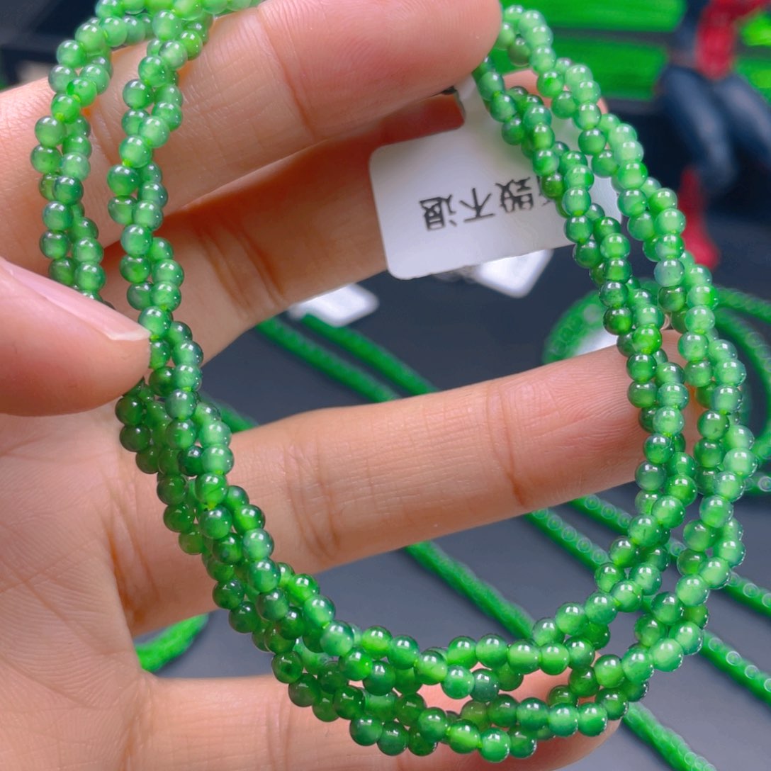 翡翠颈饰未镶嵌，1