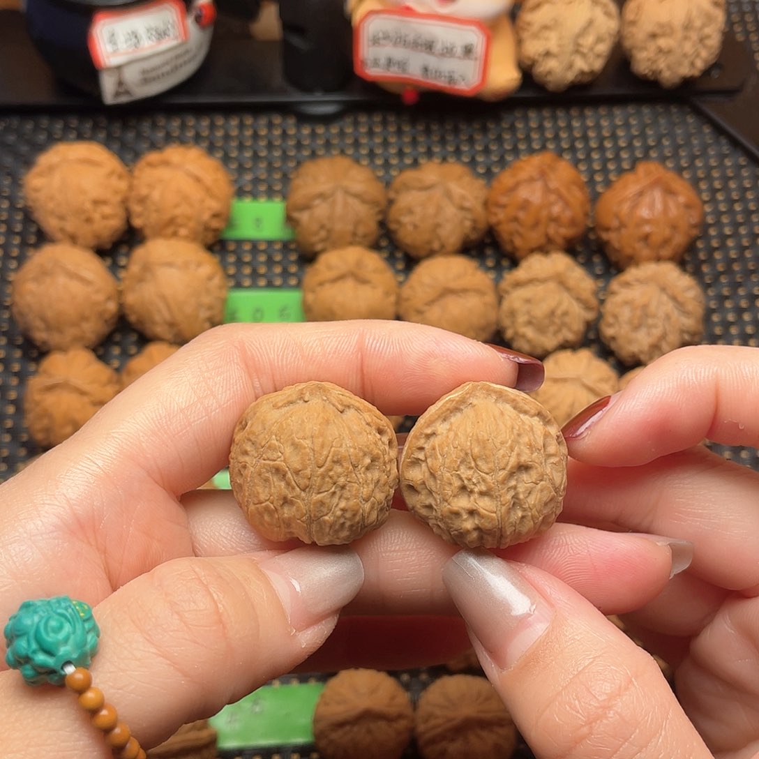 文玩核桃吊坠25尺全品小桃心0008