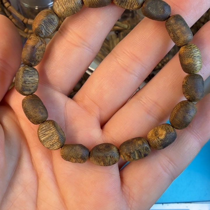 沉香沉香碎屑莺歌绿奇楠08留疤