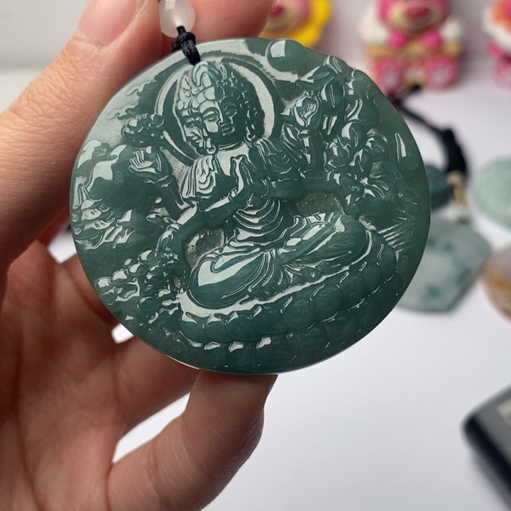 翡翠未镶嵌颈饰翡翠