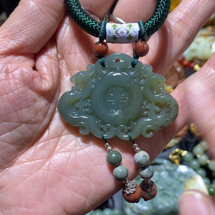 岫玉岫玉吊坠未镶嵌