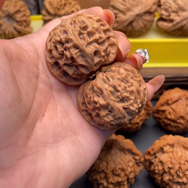 文玩核桃把件 055苹果园38全品