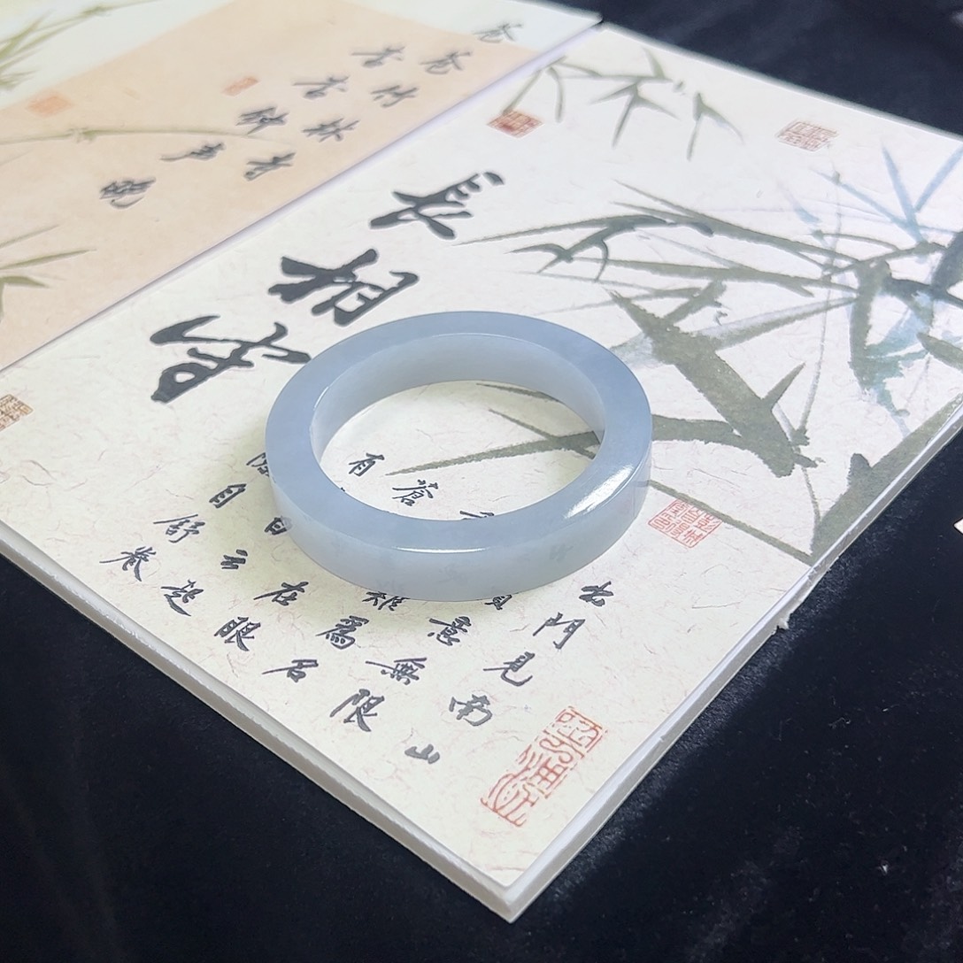 安***⁰定制翡翠未镶嵌天然缅甸翡翠手镯