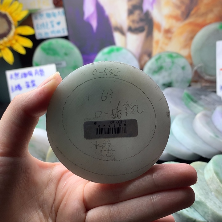 定制翡翠未镶嵌手镯