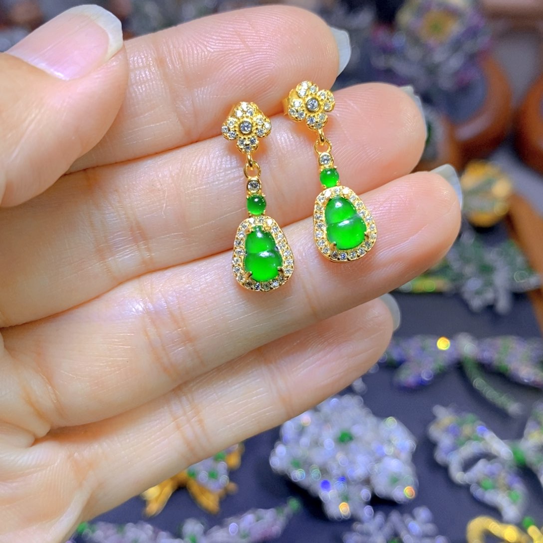 翡翠颈饰银S925镶嵌天然翡翠