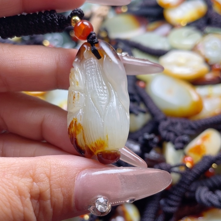 和田玉颈饰未镶嵌