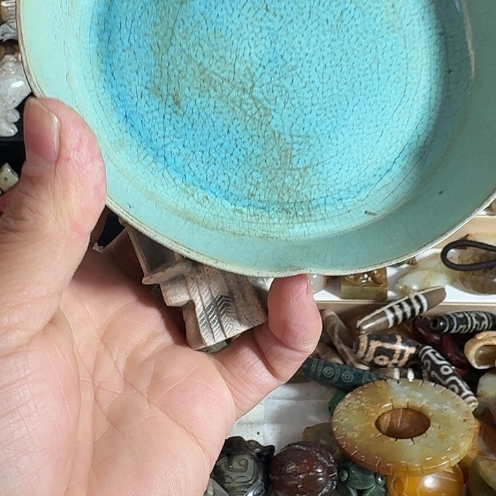 用***2陶摆件瓷器等艺术作品多次