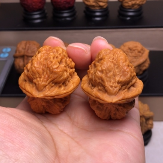 文玩核桃把件霸王枪金蟾15