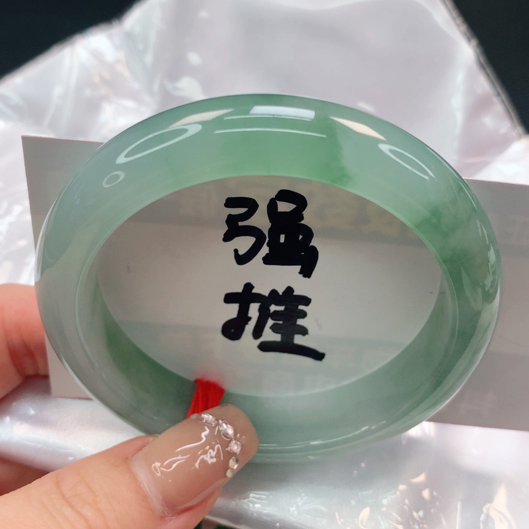 翡翠手镯未镶嵌缅甸天然A货翡翠