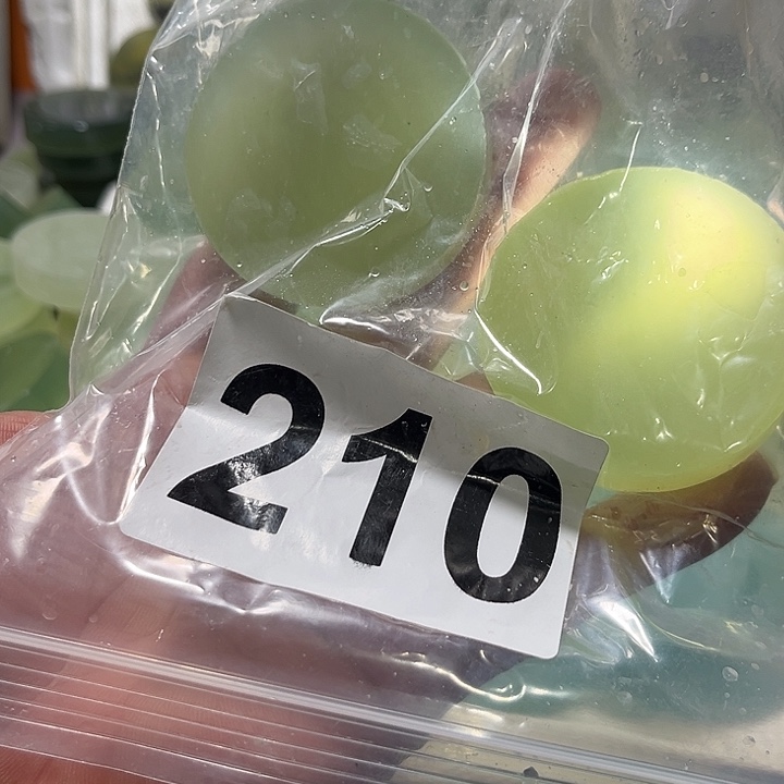 蛇纹石玉未镶嵌珠宝半成品