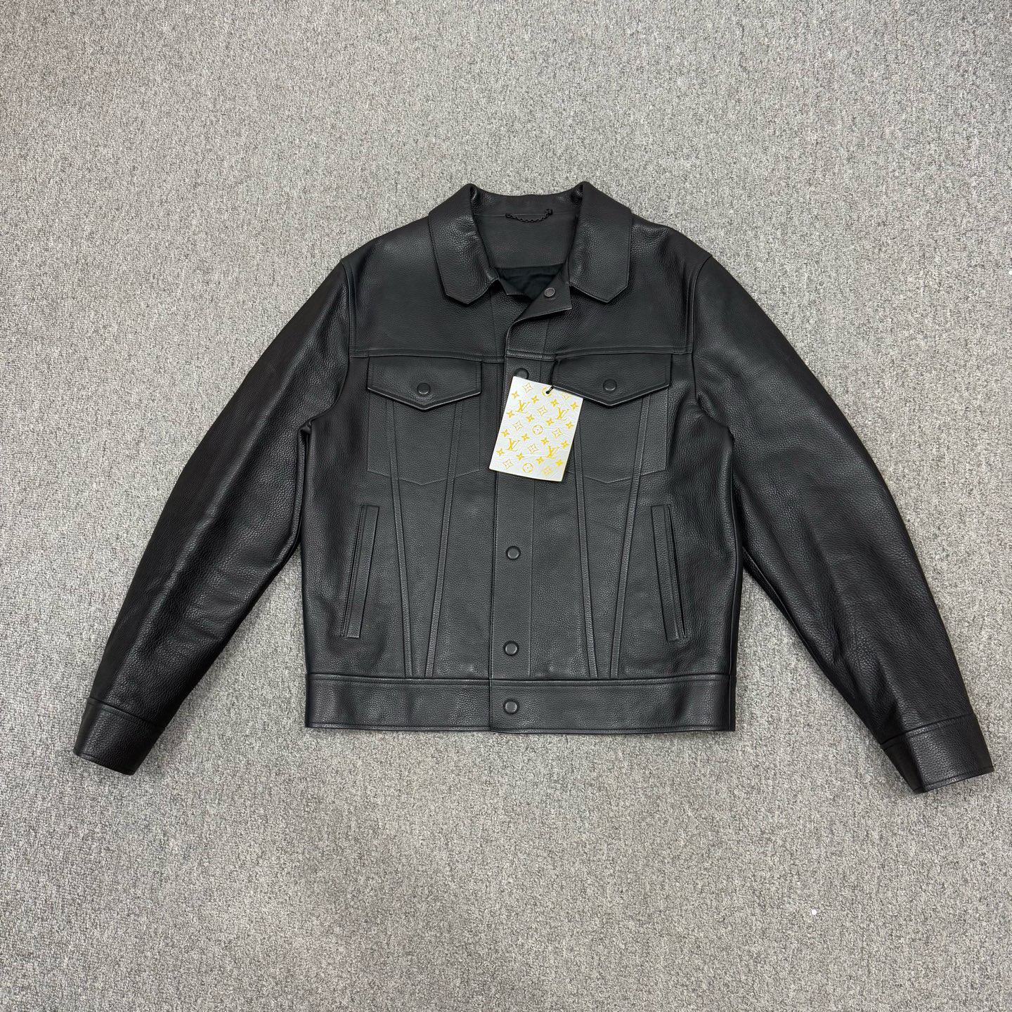 未使用 LouisVuitton/路易威登 18393473黑色镭射挂牌外套48码