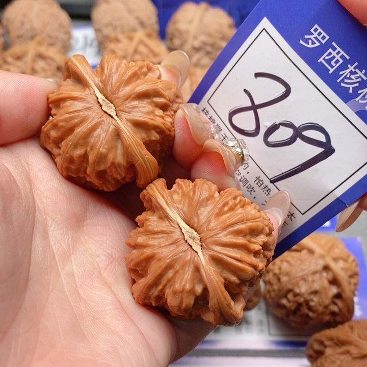 把件桃核贝**子41白狮子809