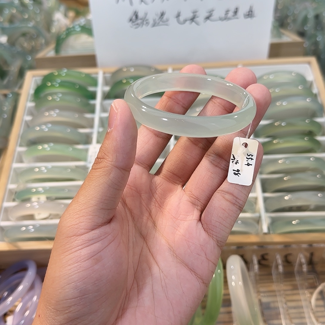 玛瑙/玉髓未镶嵌手镯圈口55.4