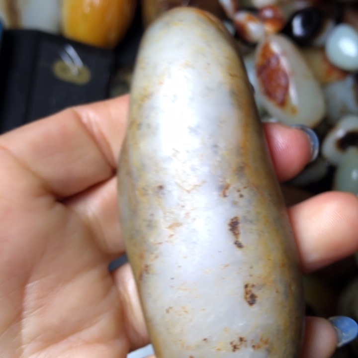 和田玉未镶嵌珠宝奇石