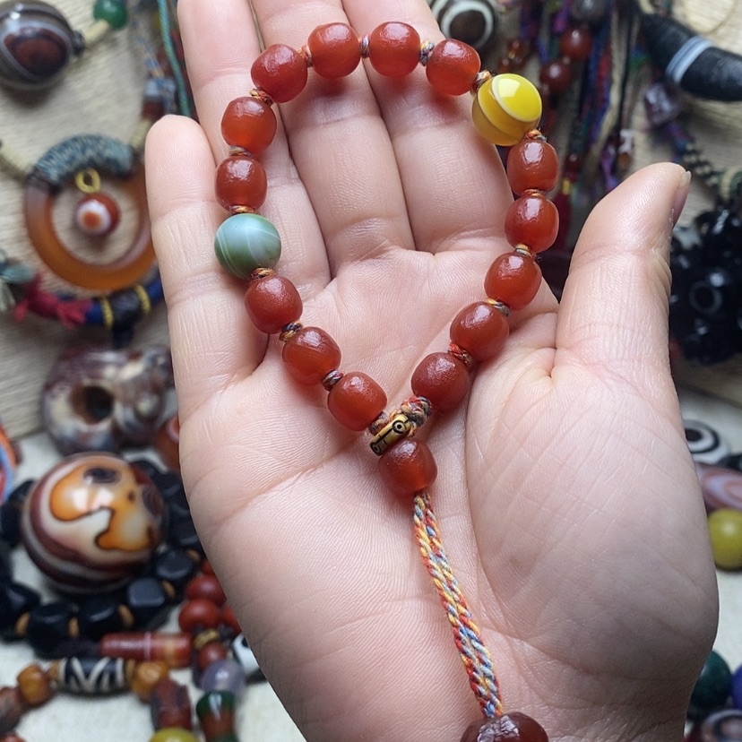 【闪购商品】玛瑙/玉髓颈饰未镶嵌榴**宝