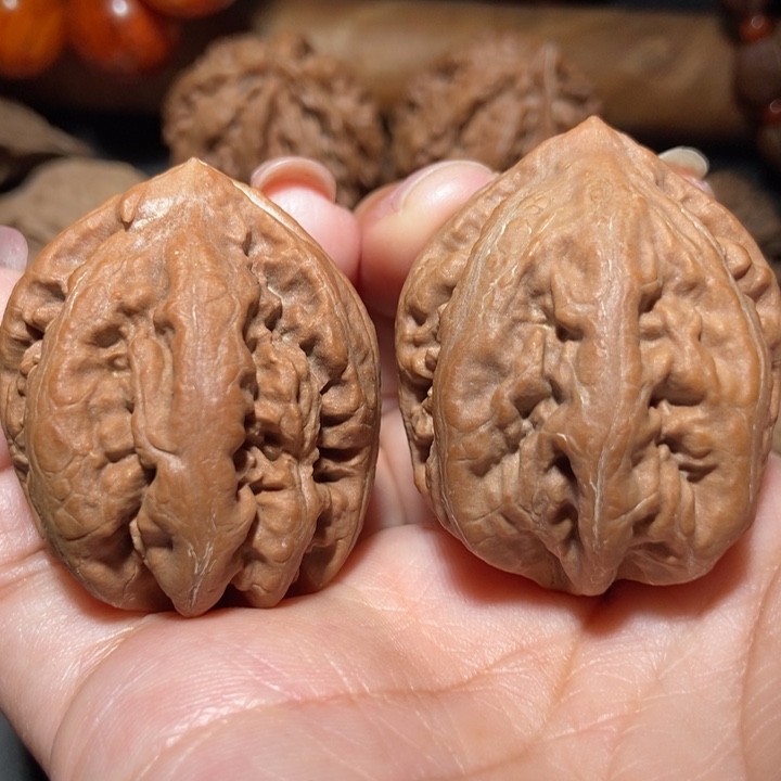 把件文玩核桃东北楸子小雪64