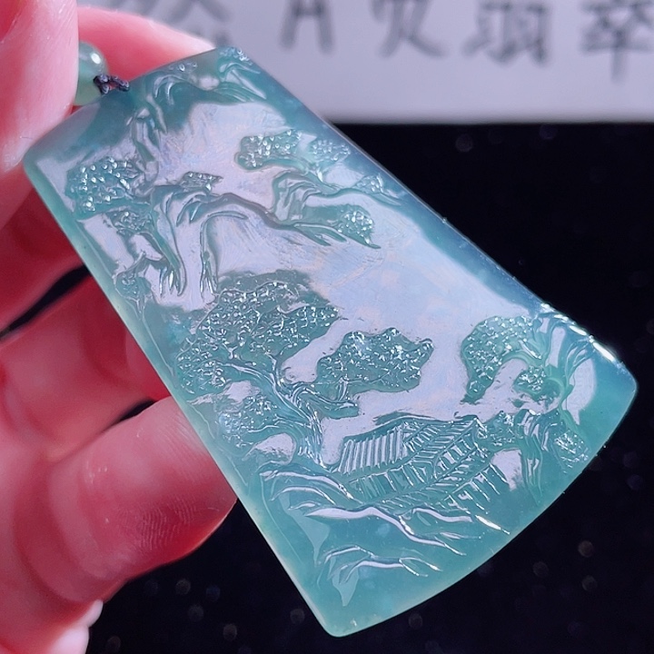 翡翠颈饰未镶嵌999999999