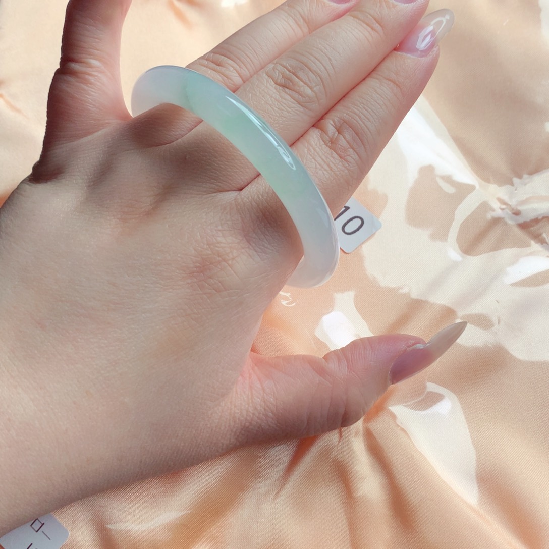 翡翠未镶嵌手镯手镯51