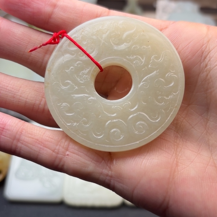 晟***技和田玉未镶嵌挂件