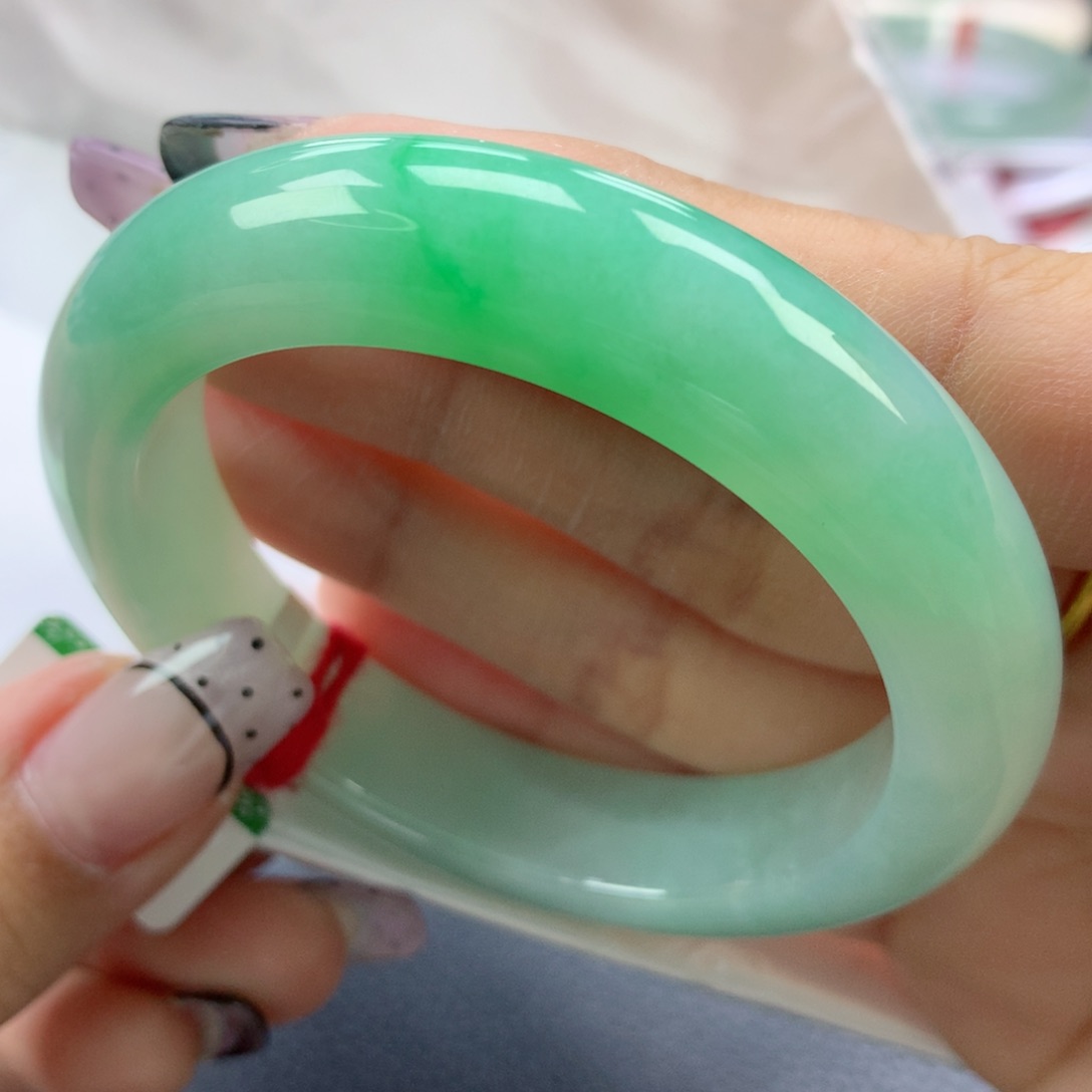 翡翠手镯未镶嵌53正