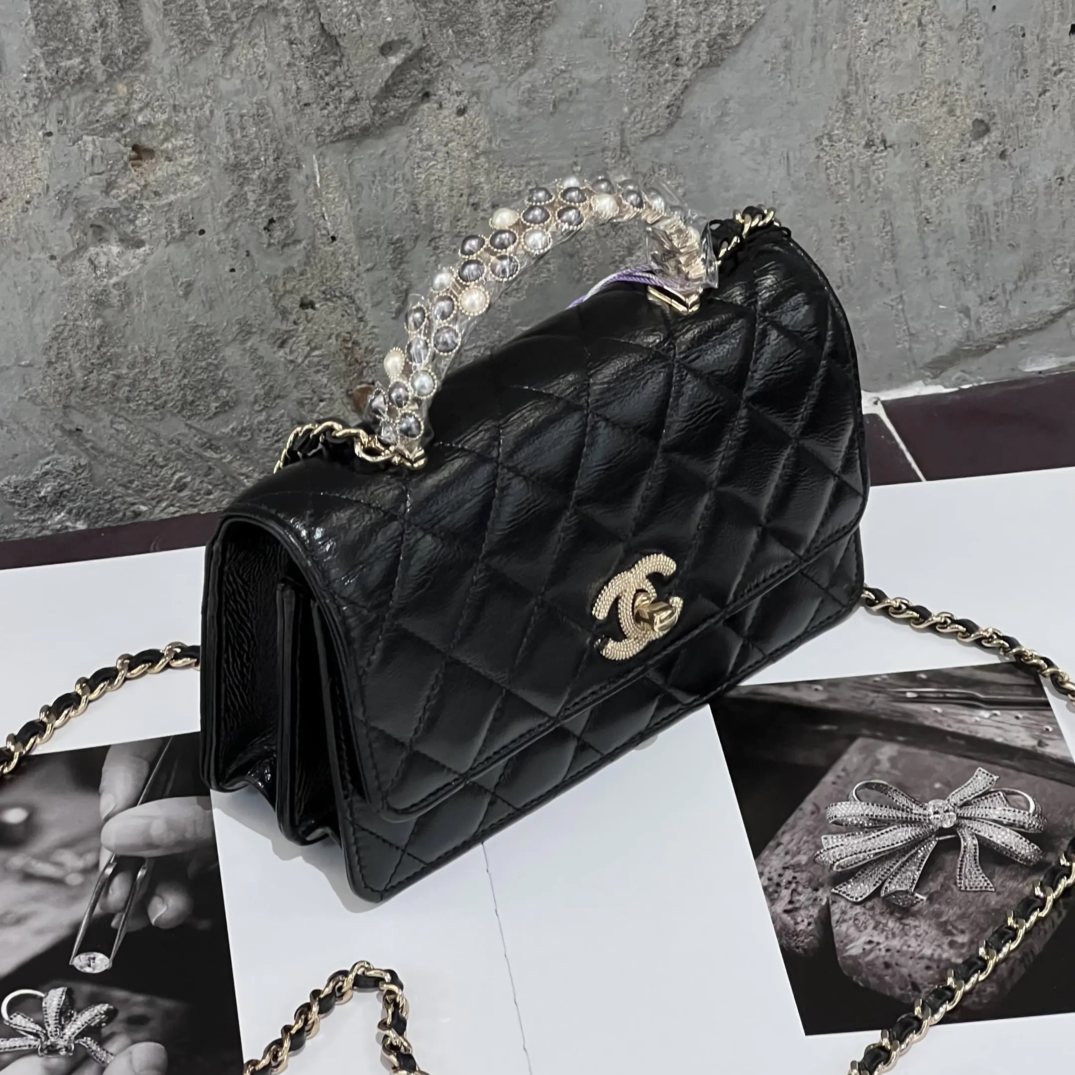 99新 Chanel/香奈儿 9328 黑金24P珍珠手柄风琴kelly斜挎包芯片款