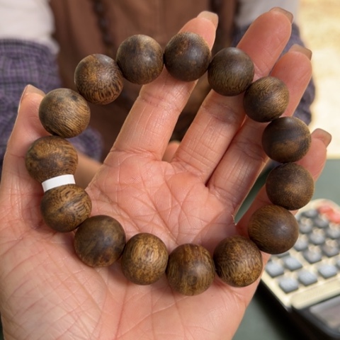 沉香手串白棋18克卡1.6多样性发1条