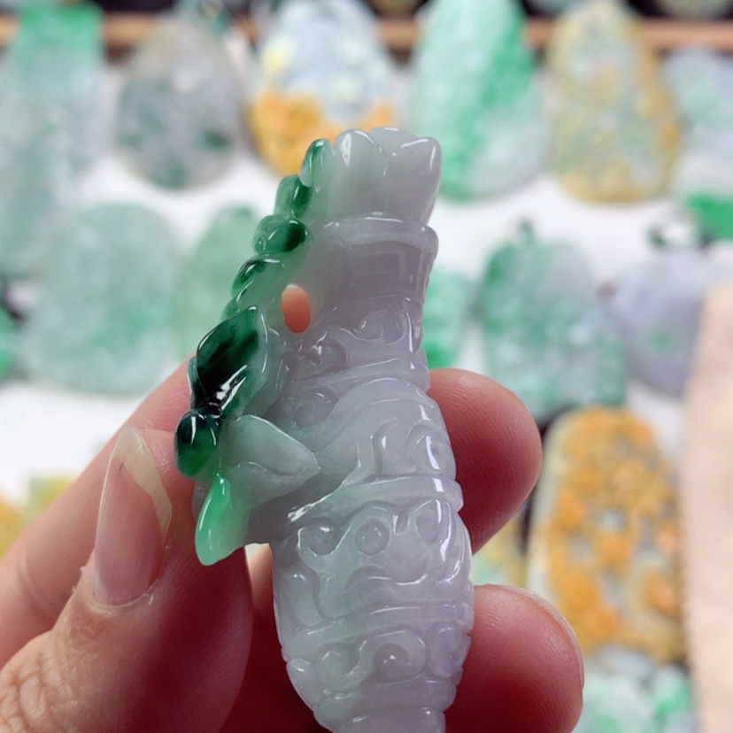 【闪购商品】翡翠吊坠(不含链)未镶嵌