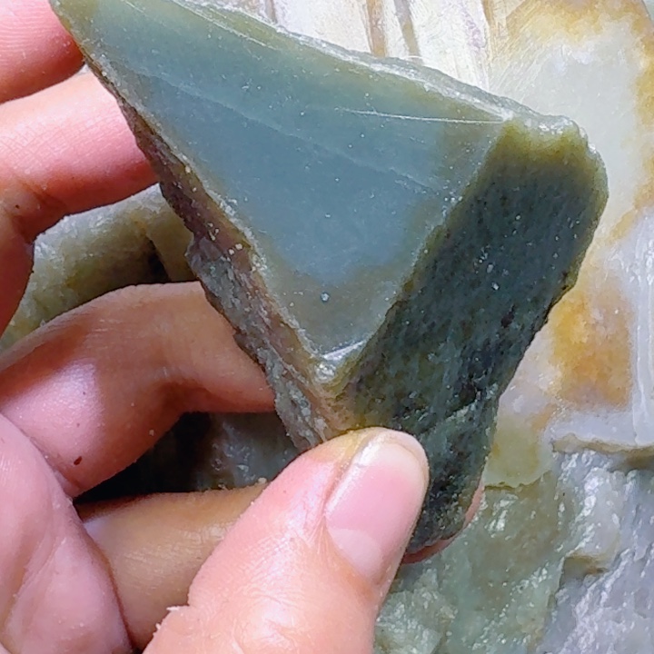 和田玉未镶嵌珠宝半成品