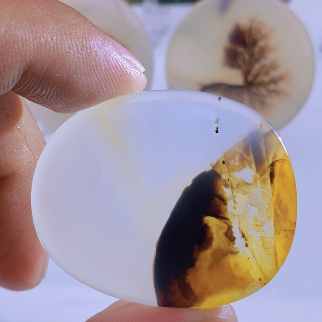 玛瑙/玉髓颈饰未镶嵌