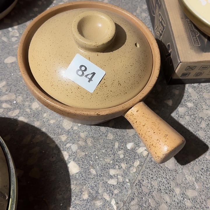 瓷片陶瓷盘子碗啥都有