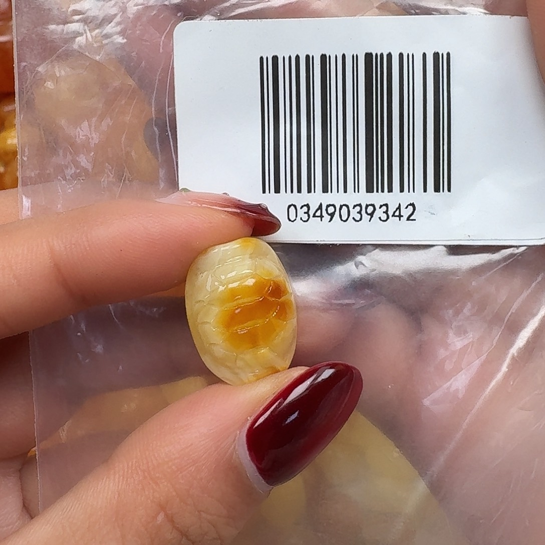 琥珀未镶嵌裸石悠悠