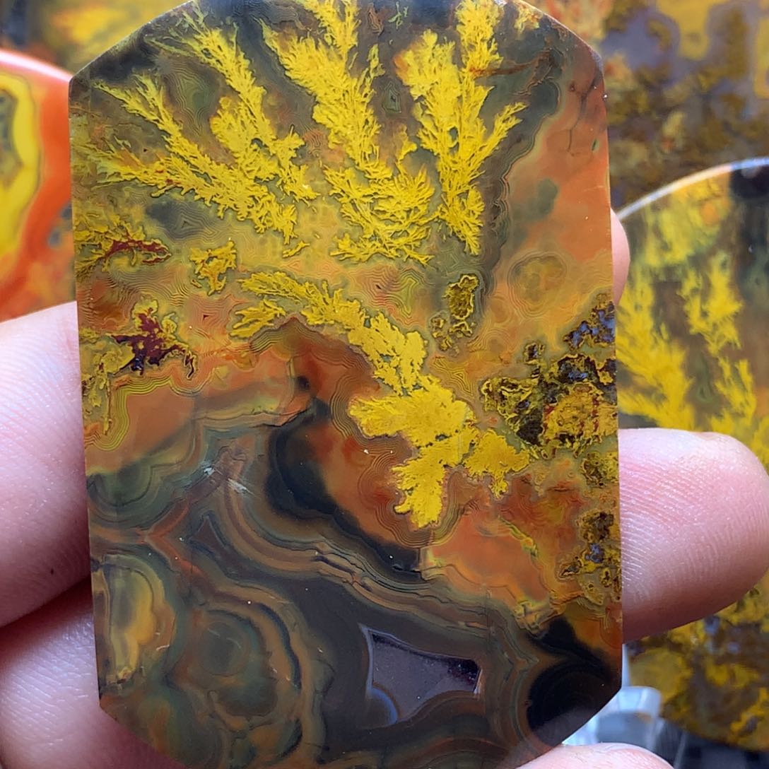 玛瑙/玉髓挂件牌未镶嵌K****e