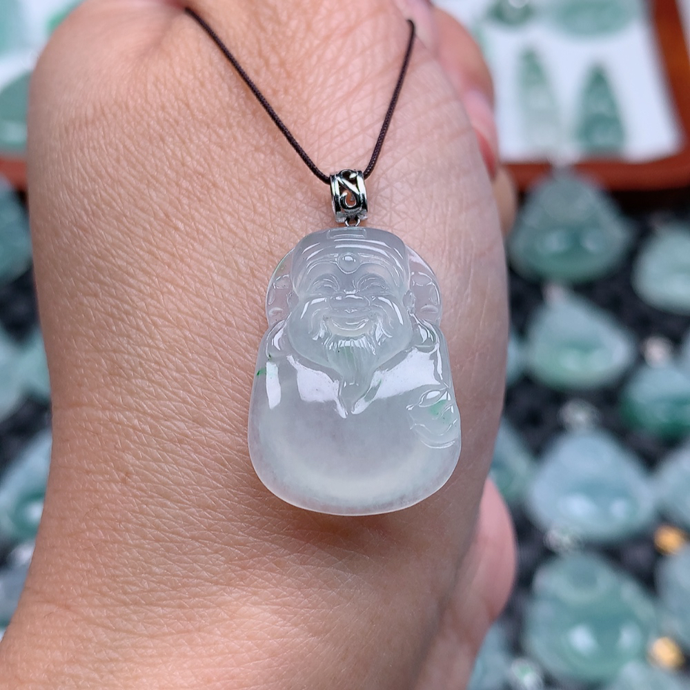 翡翠A货 18k金扣头水润飘绿财神爷吊坠 尺寸23.1×16.8×5.1