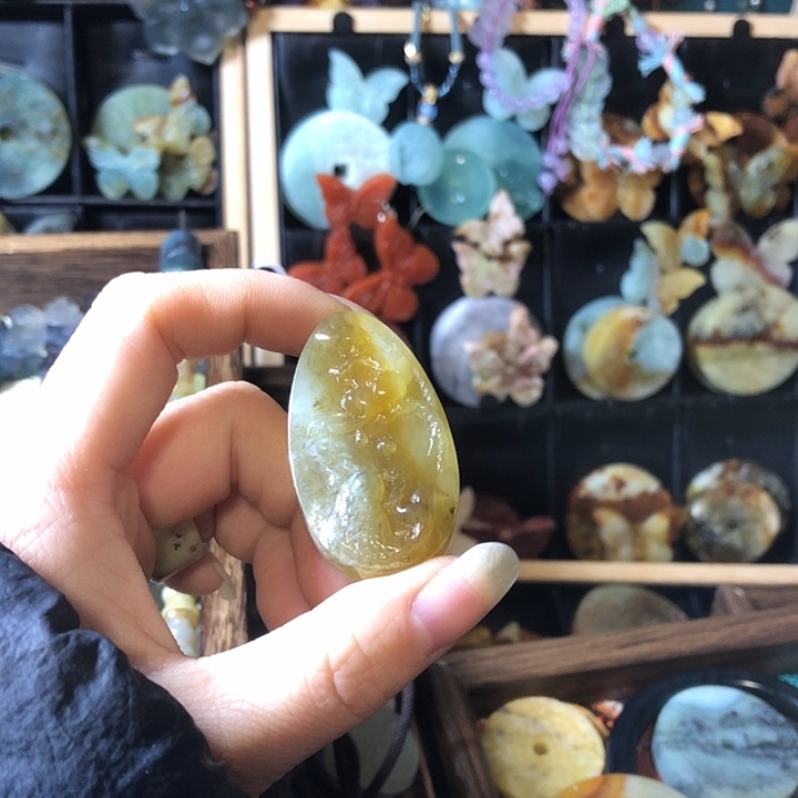 岫玉未镶嵌岫玉挂件