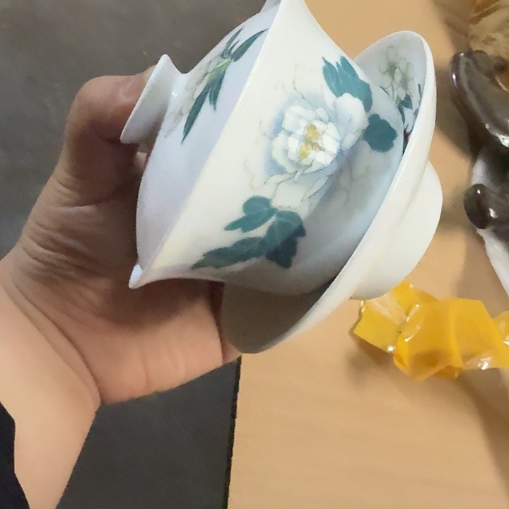 茶盏陶瓷盘子啥都有