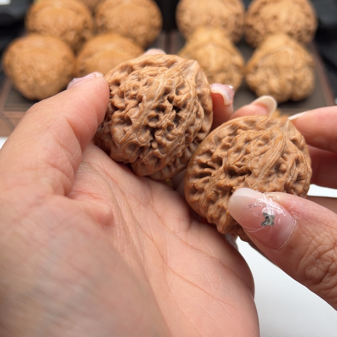 文玩核桃把件红锦鲤44