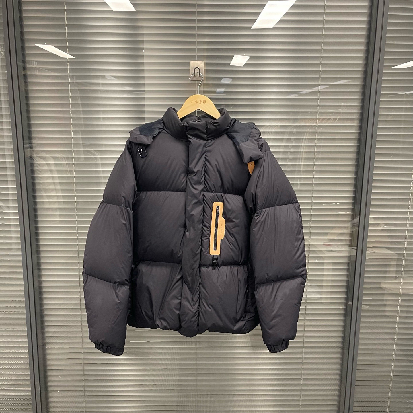 99新 LouisVuitton/路易威登 走秀款面包羽绒服 46码 99新 #10277
