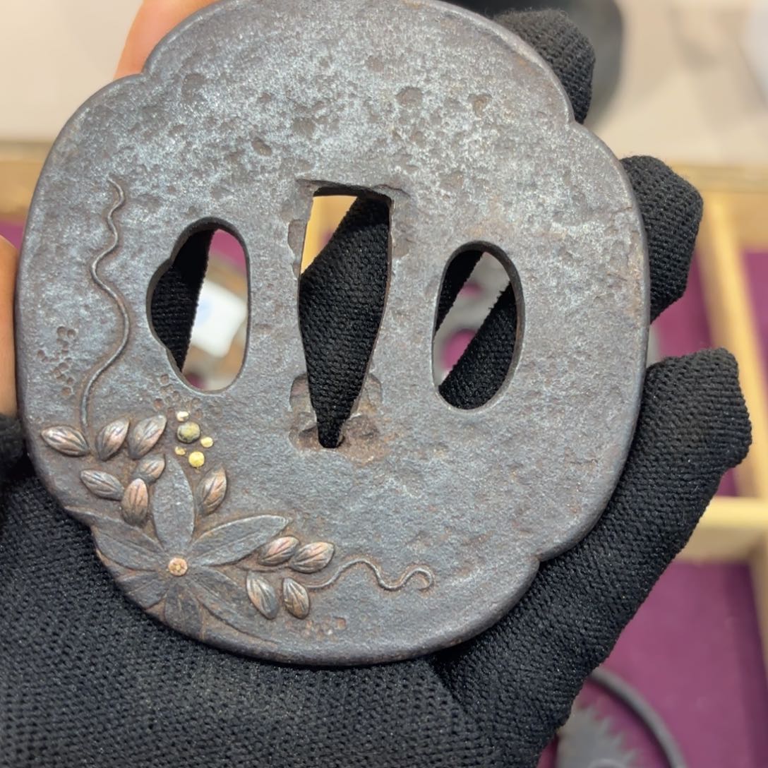 新***程非常喜欢这个瓷器