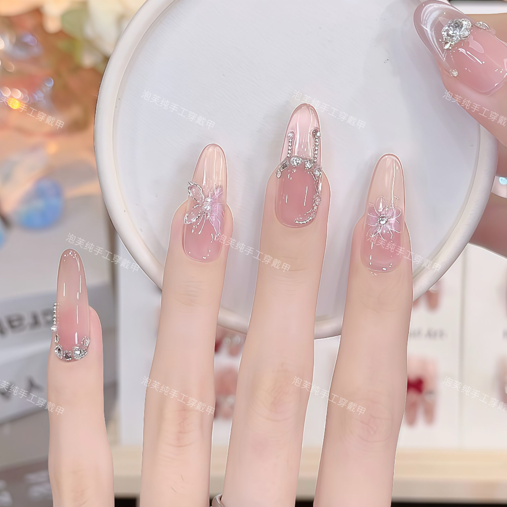 【花落蝶间】轻奢爆闪裸色猫眼纯手工可拆卸显白穿戴甲美甲贴片